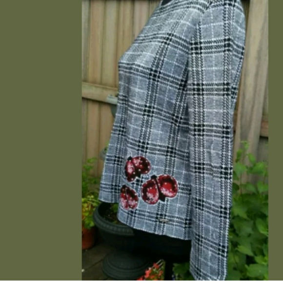 St. John Sport Plaid Sweater Top | Ladybug Detail | Zip Neck | Size L - Picture 4 of 6